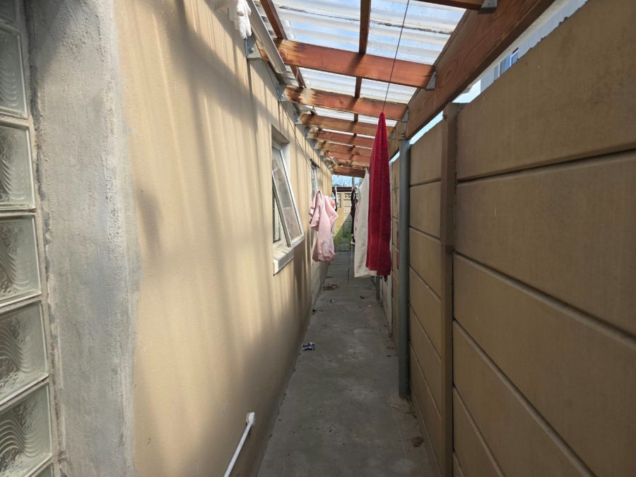5 Bedroom Property for Sale in Erica Township Western Cape